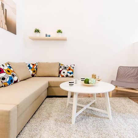 N28 Deluxe Apartment Budapest Esterno foto