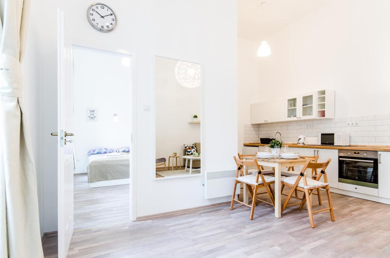 N28 Deluxe Apartment Budapest Esterno foto