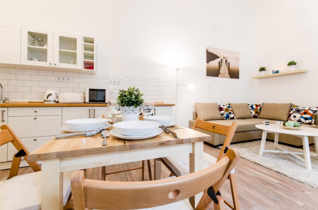 N28 Deluxe Apartment Budapest Esterno foto
