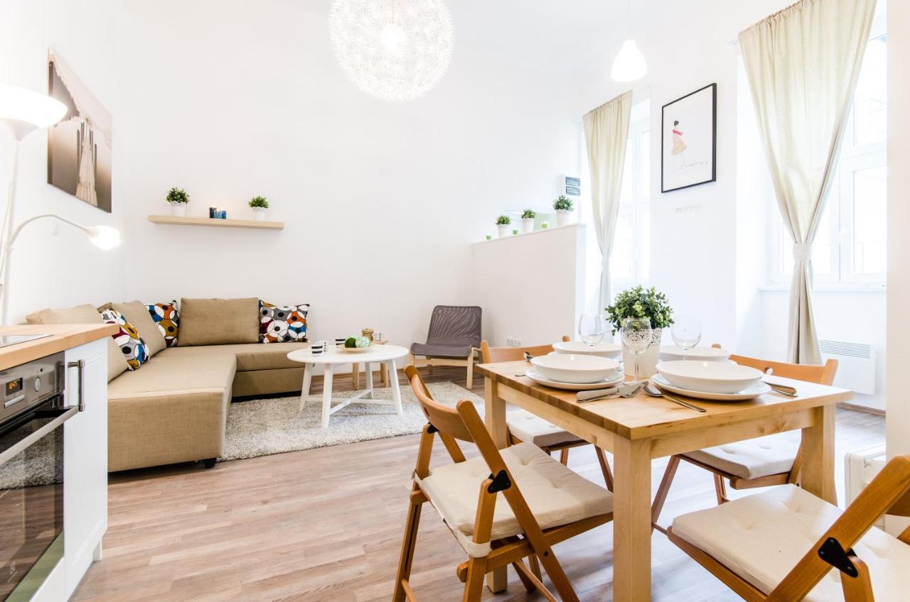 N28 Deluxe Apartment Budapest Esterno foto